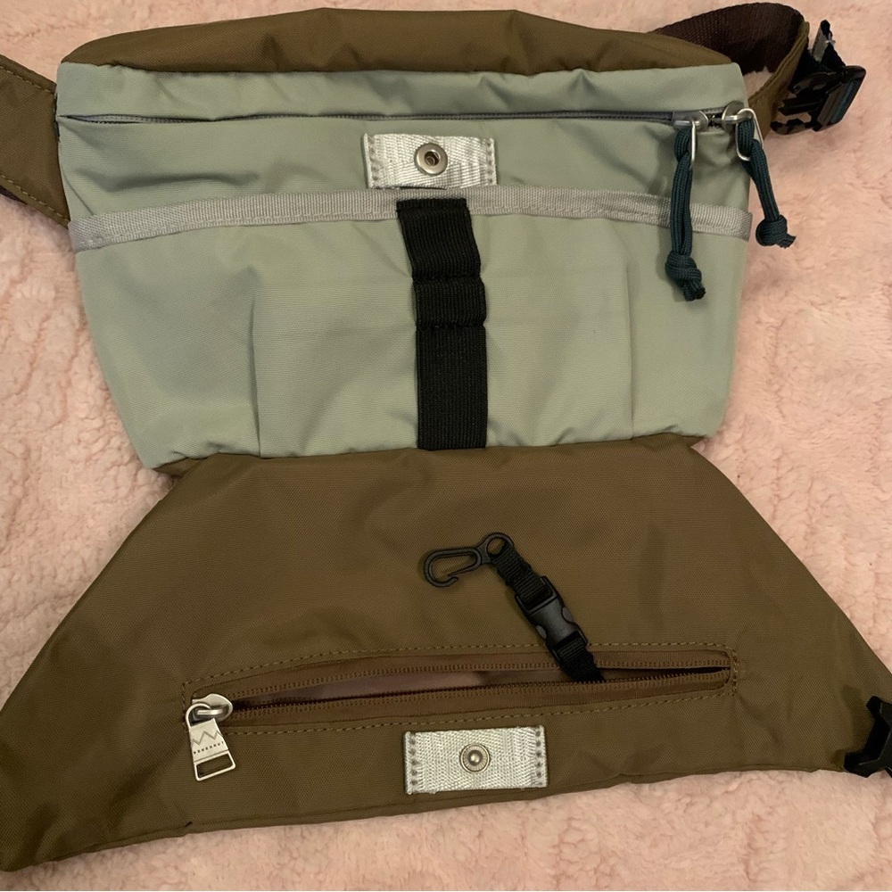 Dagger FP Movement x Doughnut Series Bum Bag, Khaki & Gray - Brand New w/o Tags! - Picture 4 of 10